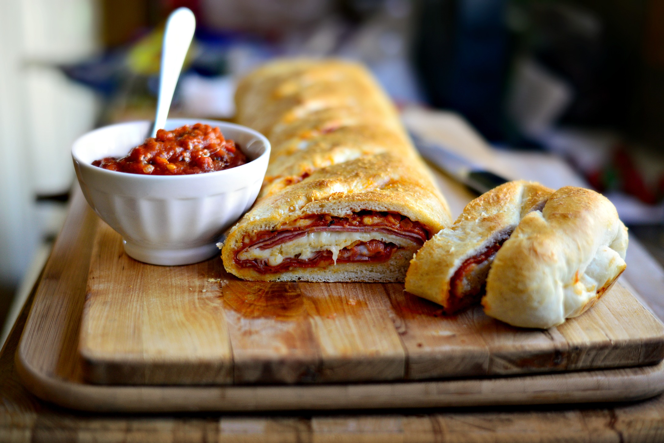 Stromboli La pizza más enrollada Recetas mediterráneas